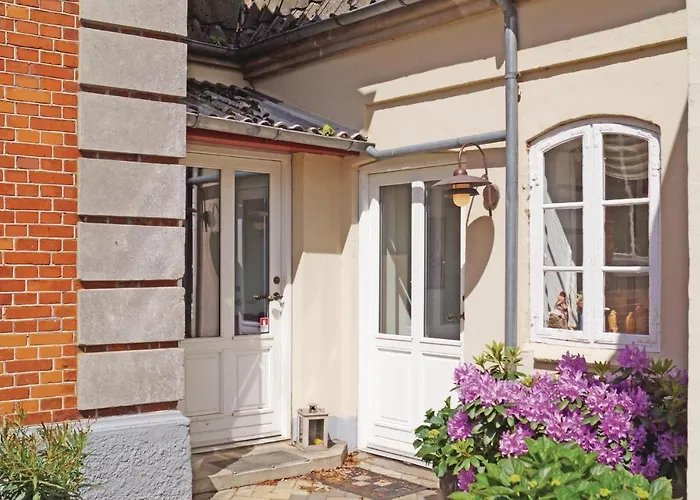 One-bedroom In Apartment